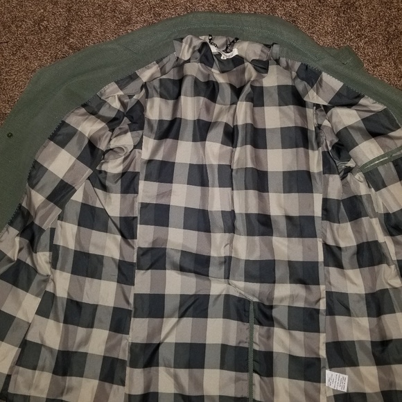 #38🎊3/10/23 @7:30pm cst 💚Sexy Green M Cloth Logic Coat - Picture 4 of 8